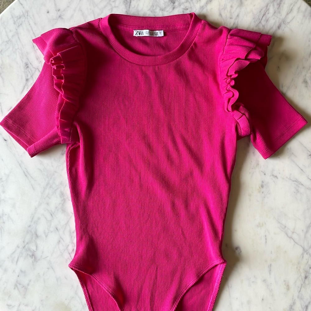 NWOT Zara Hot Pink Stretch Top Size Medium